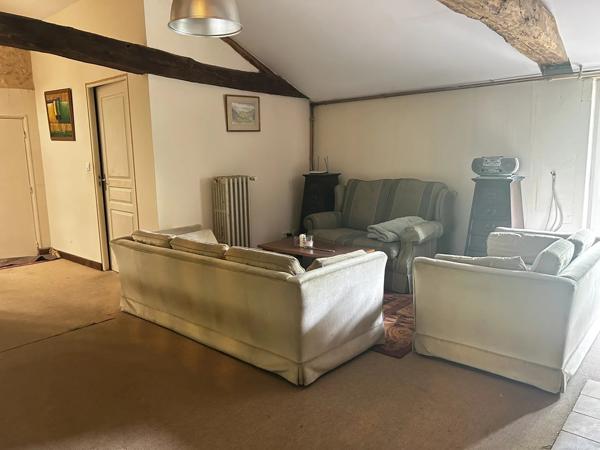 Maison avec 4 chambres plus un studio à 7km de Jonzac