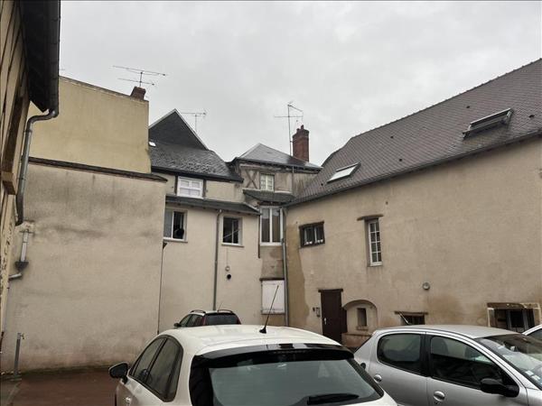 Immeuble à vendre |  Vierzon |  173 m²