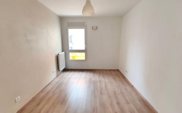Appartement à vendre    2 pièces • 43,89 m2 Grenoble