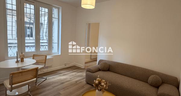 Location Appartement meublé 2 pièces 35.5 m² - Paris 75018