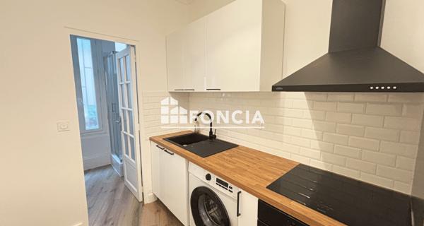 Location Appartement meublé 2 pièces 35.5 m² - Paris 75018