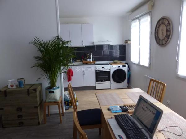 Vente                                                      Appartement
                        
                     2 pièces                      46 m2                     à Clamart