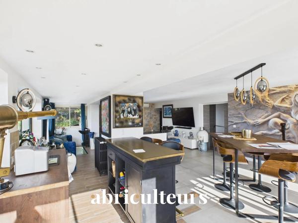 Villa d’exception avec vue mer panoramique, piscine, 6 chambres et prestations haut de gamme Le Cannet, 250 m²
