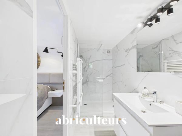 Villa d’exception avec vue mer panoramique, piscine, 6 chambres et prestations haut de gamme Le Cannet, 250 m²
