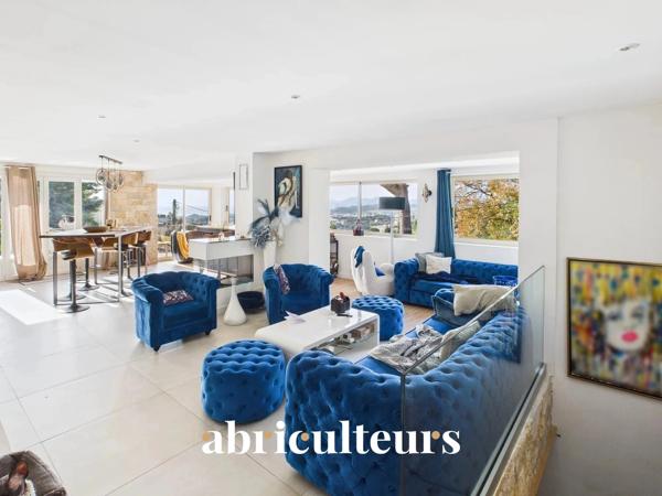 Villa d’exception avec vue mer panoramique, piscine, 6 chambres et prestations haut de gamme Le Cannet, 250 m²