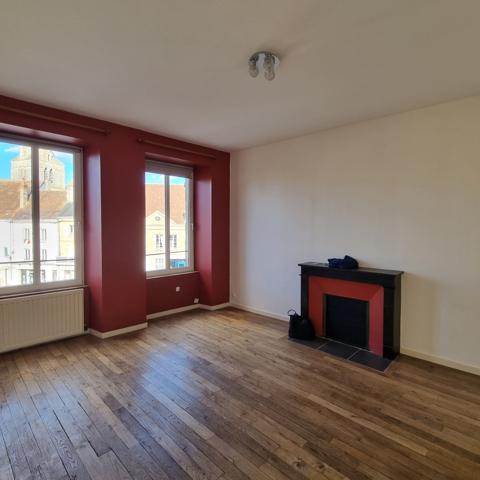 Ensemble de plusieurs appartements en centre ville !