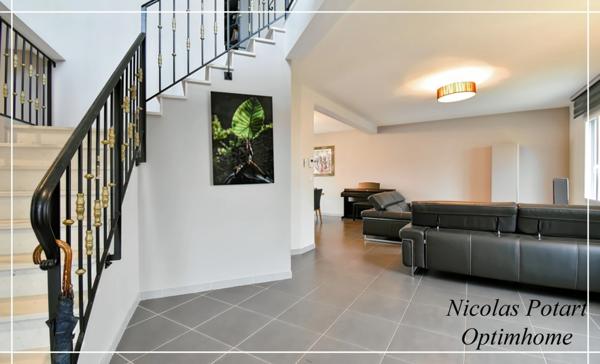 Superbe Maison Contemporaine à Compiègne avec Jardin et Salle de Cinéma