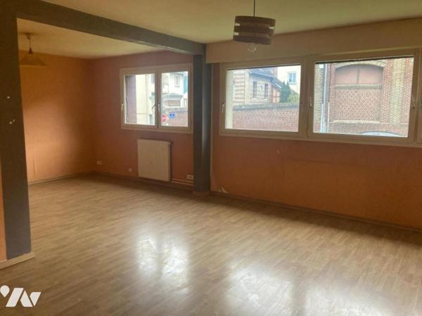 APPARTEMENT 2 CHAMBRES + GARAGES