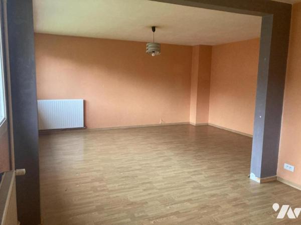 APPARTEMENT 2 CHAMBRES + GARAGES