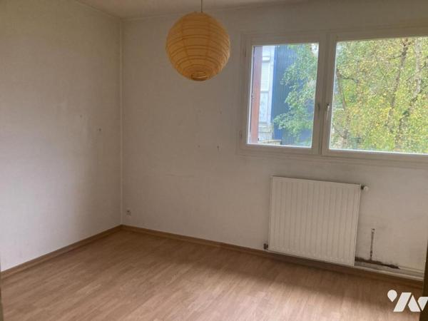 APPARTEMENT 2 CHAMBRES + GARAGES