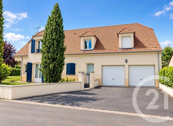Maison à vendre  10 pièces - 215 m 2   MAINTENON  - 28