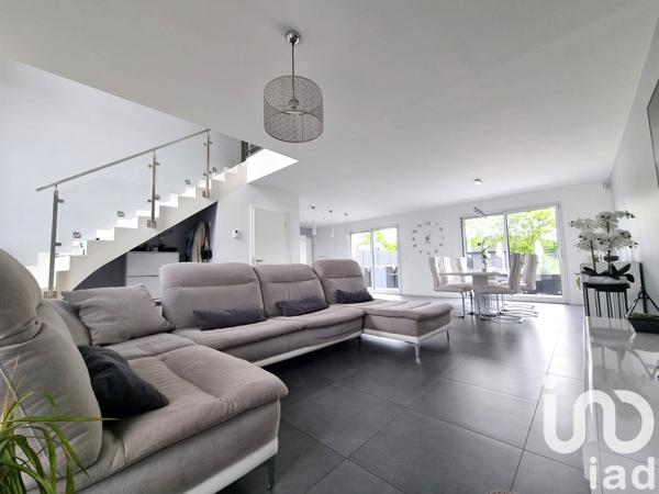 Maison à vendre 6 pièces 180 m² Marange-Silvange