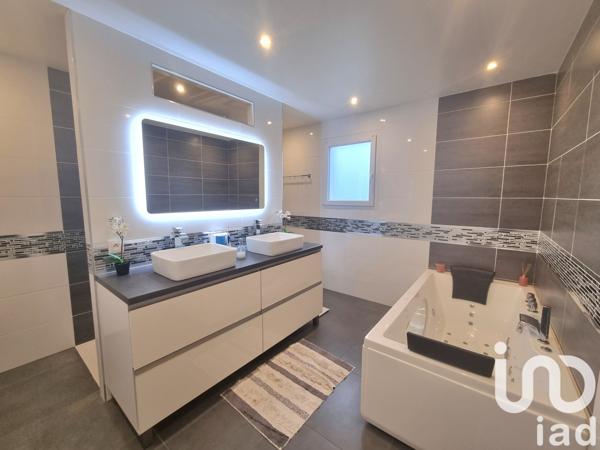 Maison à vendre 6 pièces 180 m² Marange-Silvange