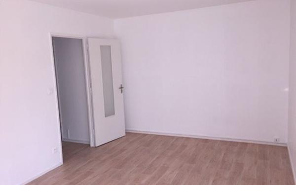 Appartement à louer    1 pièce •  Metz