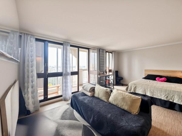 T1 bis lumineux – 37 m² – 10ᵉ étage – Résidence de standing sécurisée – Square des Caléides, Angers