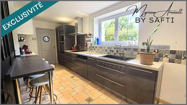 Propriété avec grange, box pour cheval, puits, dépendances sur terrain d'environ 1,5 hectare