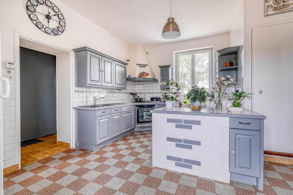 Christophe Michaudelle – EXCLUSIVITE CAPIFRANCE - vous propose proche de Lizy sur Ourcq : maison indépendante - 5 pièces - 109 m² - 3 chambres - 2 pièces d'eau - beau jardin plat et clos – terrasse -