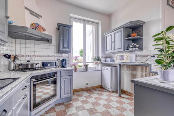 Christophe Michaudelle – EXCLUSIVITE CAPIFRANCE - vous propose proche de Lizy sur Ourcq : maison indépendante - 5 pièces - 109 m² - 3 chambres - 2 pièces d'eau - beau jardin plat et clos – terrasse -