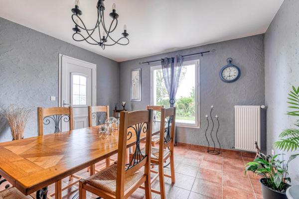 Christophe Michaudelle – EXCLUSIVITE CAPIFRANCE - vous propose proche de Lizy sur Ourcq : maison indépendante - 5 pièces - 109 m² - 3 chambres - 2 pièces d'eau - beau jardin plat et clos – terrasse -