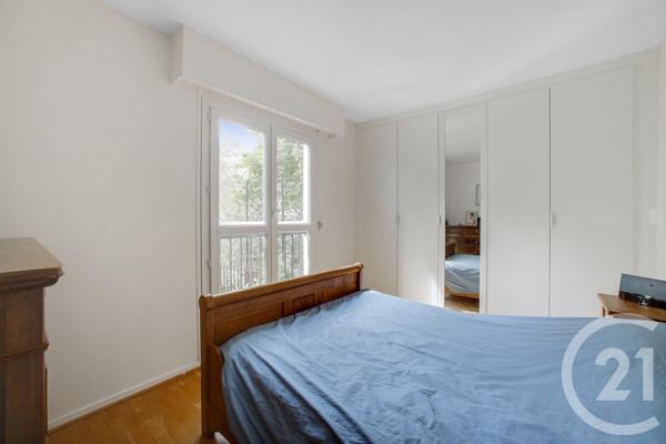 Appartement F4 à vendre  4 pièces - 89,66 m 2   PARIS  - 75019