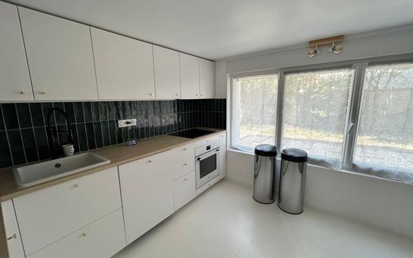 Appartement à louer    1 pièce •    Pessac