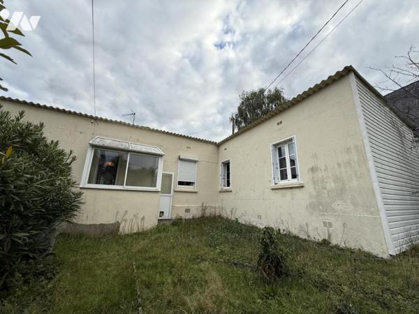 MAISON A RENOVER ST AVE-638 m2 de terrain