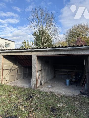 MAISON A RENOVER ST AVE-638 m2 de terrain