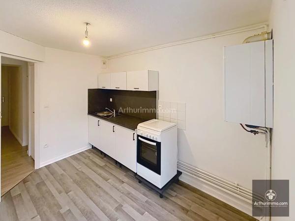Location Appartement 3 pièces 54 m2 à Cours