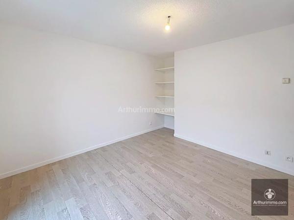 Location Appartement 3 pièces 54 m2 à Cours
