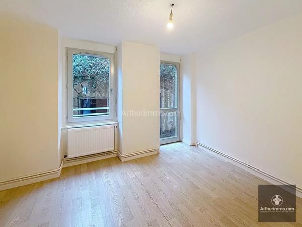 Location Appartement 3 pièces 54 m2 à Cours