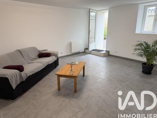 Maison à vendre 5 pièces 99 m² Mauzé-sur-le-Mignon
