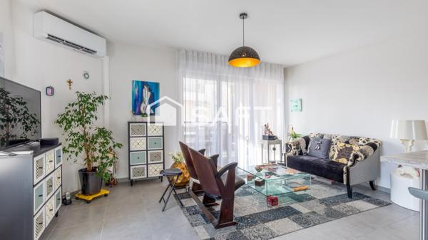 Lumineux F4 d’angle à 10 min des plages