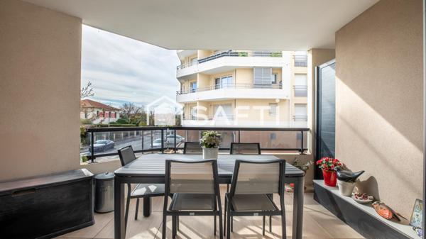 Lumineux F4 d’angle à 10 min des plages