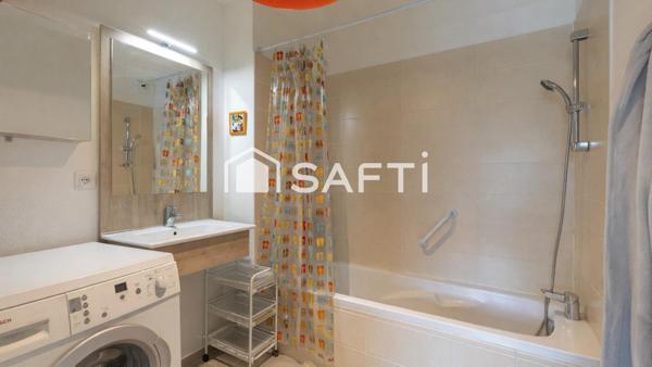 Lumineux F4 d’angle à 10 min des plages