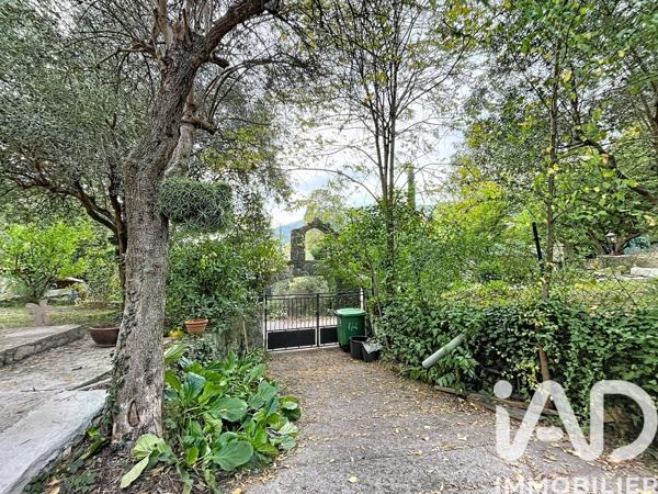 Maison à vendre 5 pièces 115 m² Châteauneuf-Grasse