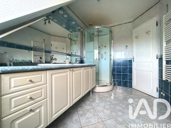 Maison à vendre 6 pièces 144 m² Sainte-Gemme-Moronval