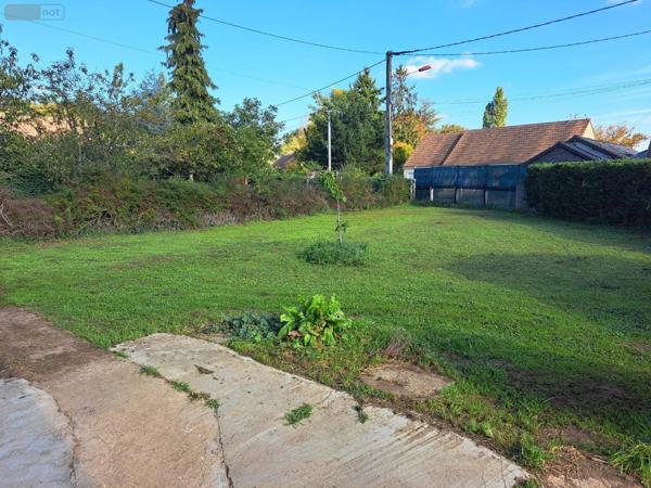 Maison à vendre à Yvré-l'Évêque dans la Sarthe (72530), ref : 001/1645-VI