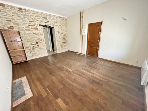 Appartement à louer |  COMMENTRY |  1 pièce | 28 m²