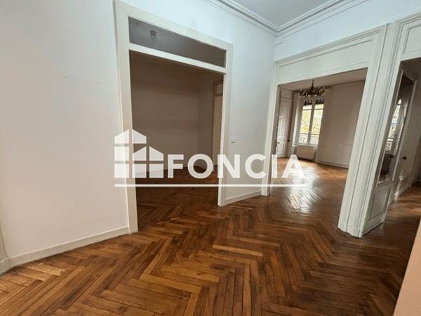 Location Appartement 3 pièces 95.2 m² - 23 COURS GAMBETTA Lyon 69003
