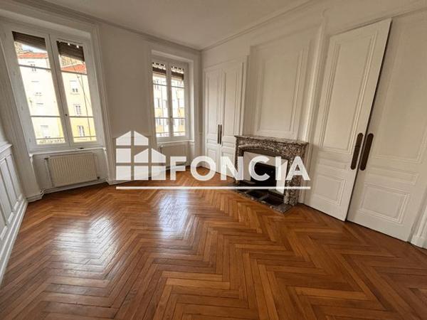 Location Appartement 3 pièces 95.2 m² - 23 COURS GAMBETTA Lyon 69003