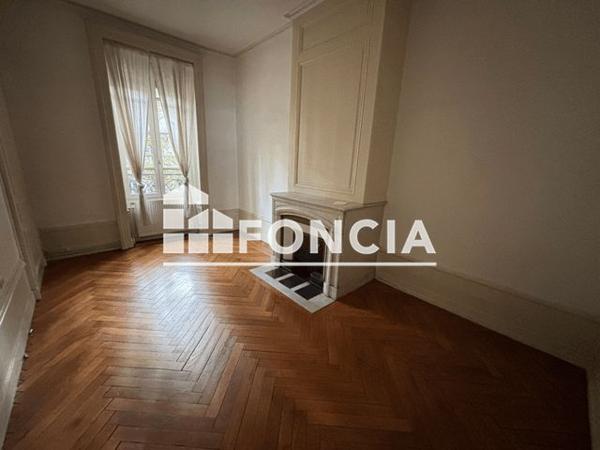 Location Appartement 3 pièces 95.2 m² - 23 COURS GAMBETTA Lyon 69003