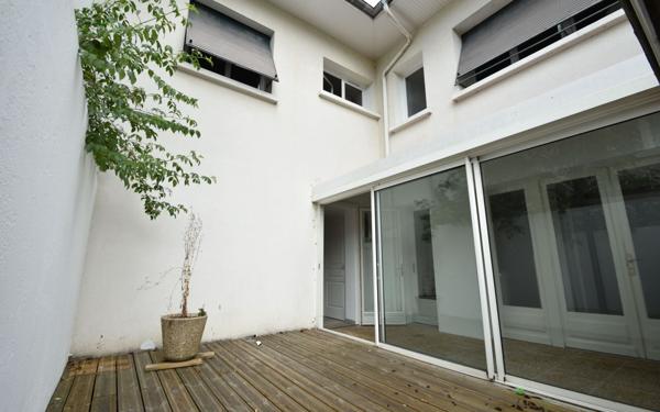 Maison à vendre    10 pièces •  Hagetmau