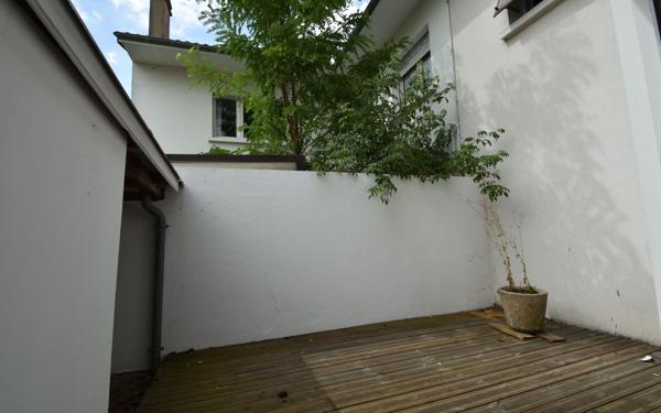 Maison à vendre    10 pièces •  Hagetmau