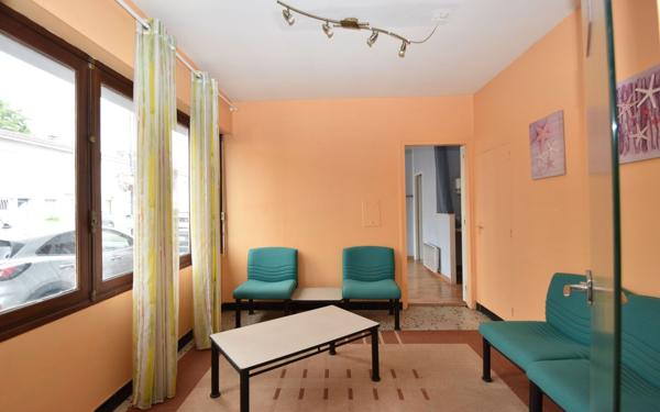 Maison à vendre    10 pièces •  Hagetmau