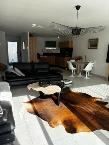 MAISON NEUVE AVEC JARDIN