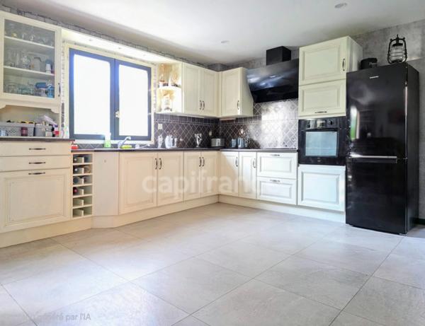 A VENDRE CHARMANT PAVILLON SUR SOUS-SOL COMPLET de 99m² Secteur BOUVAINCOURT SUR BRESLE (80)