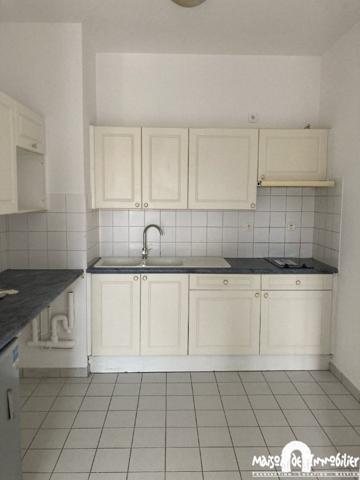 Location Appartement avec terrasse - 2 pièces - 55m² - COGNAC Résidence avec ascenseur