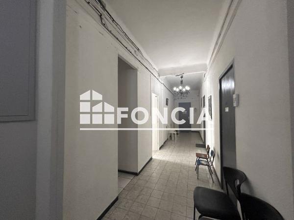 Location Local commercial 1 pièce 7.3 m² - 8 PLACE GUSTAVE LAMBERT Toulon 83000