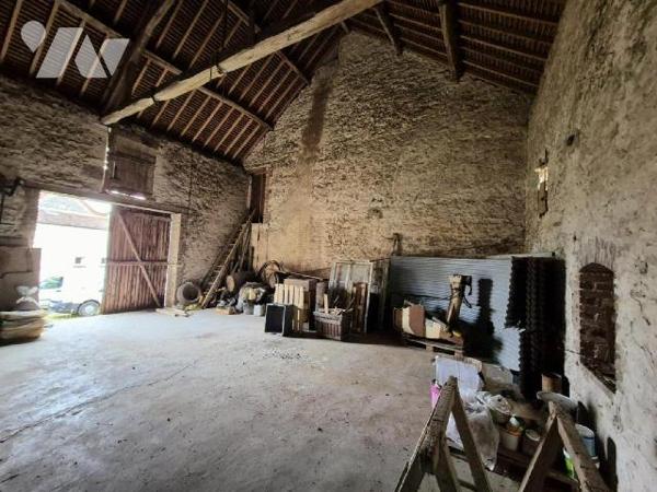 Situé en plein secteur viticole en Champagne, entre Les Riceys et Celles sur Ource venez décou...