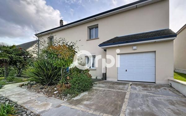 Maison à vendre    7 pièces • 152 m2 Saint-Pantaléon-de-Larche